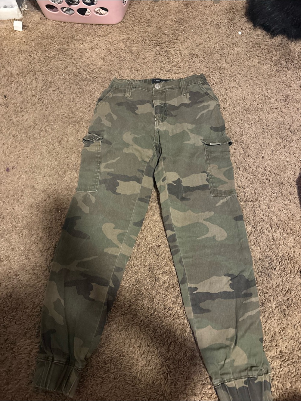 womens Camo Cargo Jogger Pants - Green